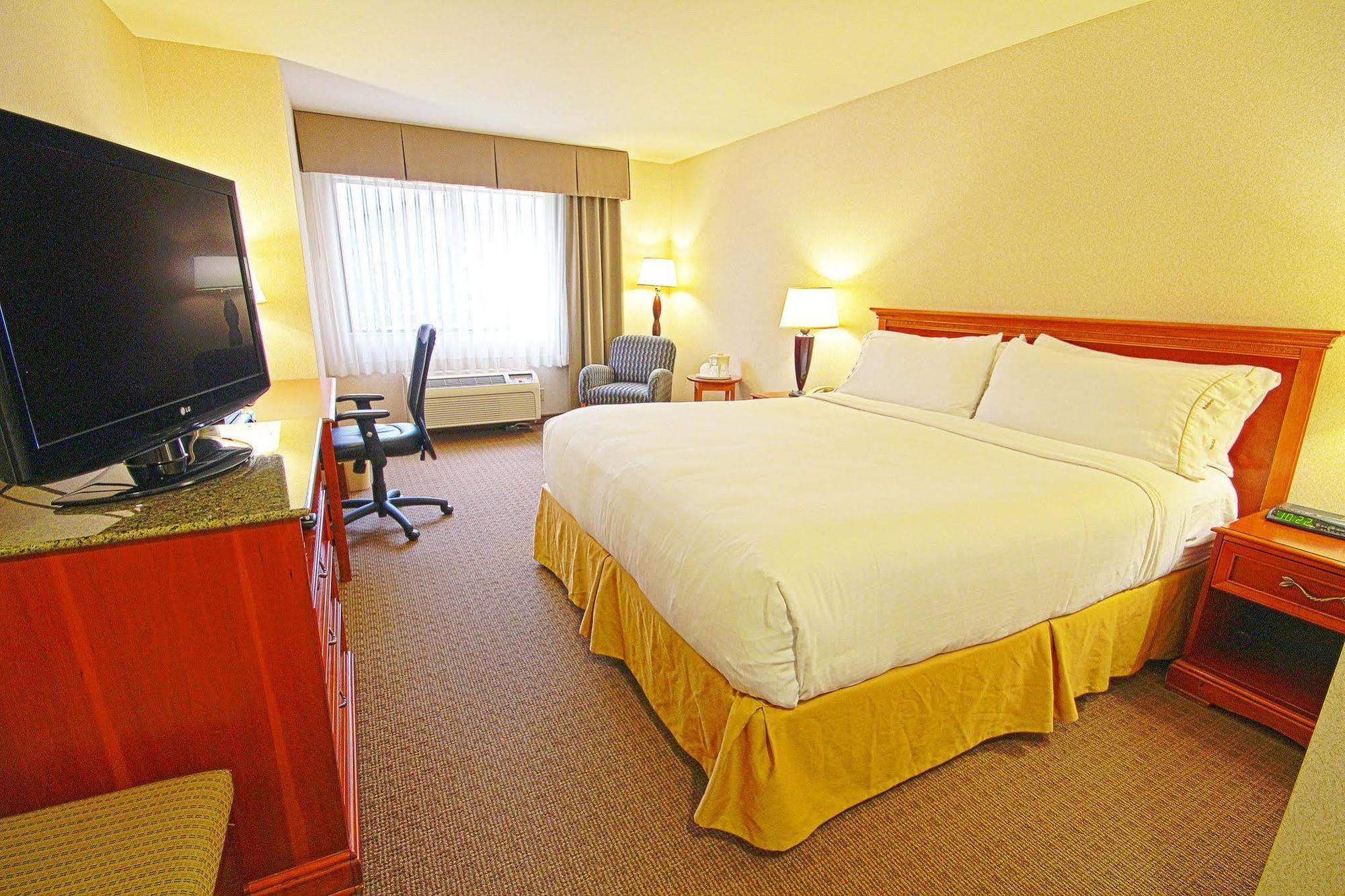 Express By Ihg 3*